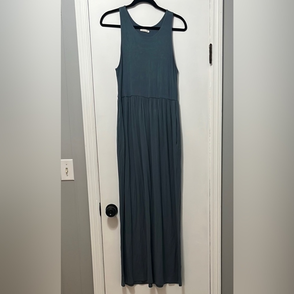 Casual Soft Blue Maxi Dress with Side Slit Size Large Dress or Cover Up